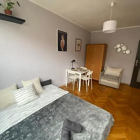 Apartment Night Host Matejki 4 Free Parking