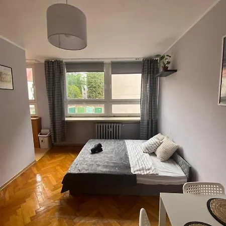 Night Host Matejki 4 Free Parking Bytom