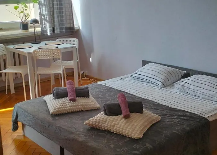 Apartment Night Host Matejki 4 Free Parking